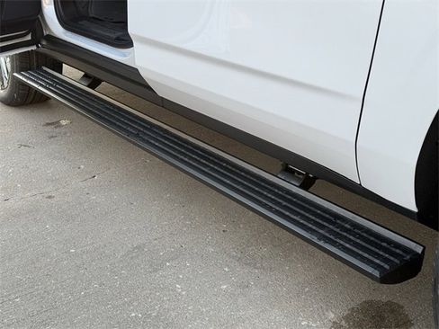 New 2026 Chevrolet Suburban High Country image 8