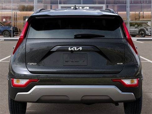 New 2025 Kia Niro SX image 13