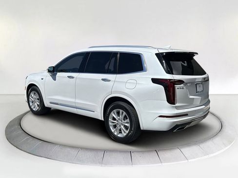 New 2025 Cadillac XT6 Luxury FWD image 34