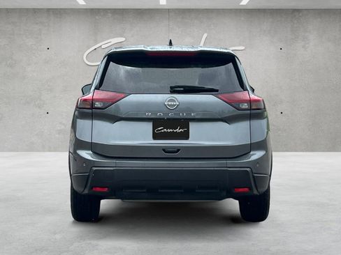 Used 2024 Nissan Rogue S FWD image 15