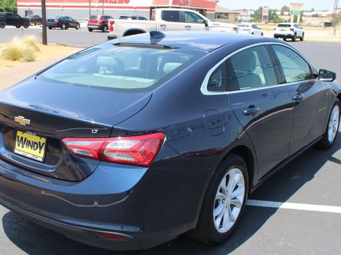Used 2022 Chevrolet Malibu LT FWD image 8