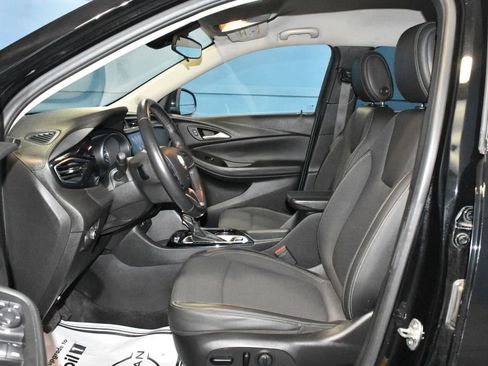 Used 2020 Buick Encore GX Preferred w/ Sport Touring Package FWD image 6