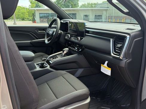 New 2026 GMC Canyon Elevation w/ Convenience Package RWD image 20