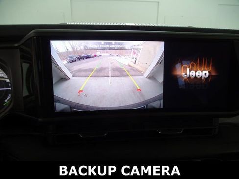 Certified 2025 Jeep Wrangler Unlimited Sahara image 14