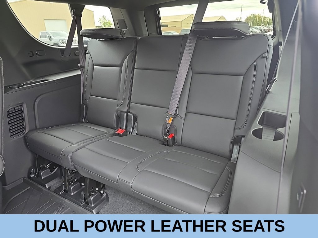 Used 2024 Chevrolet Suburban Z71 w/ Luxury Package AWD/4WD image 22