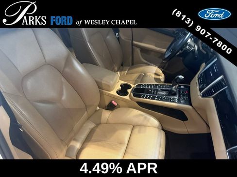 Used 2018 Porsche Macan Sport Edition AWD/4WD image 6