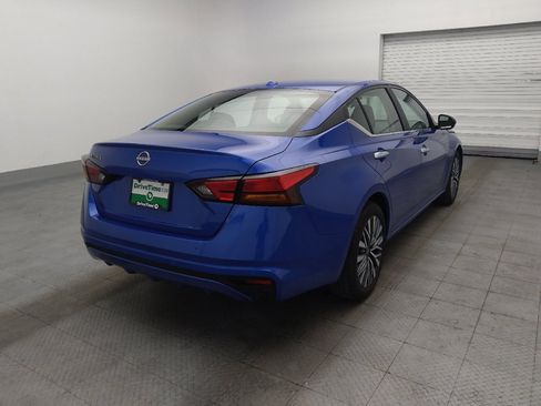Used 2025 Nissan Altima 2.5 SV FWD image 9