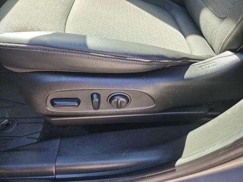 Used 2023 Buick Encore GX Select image 15