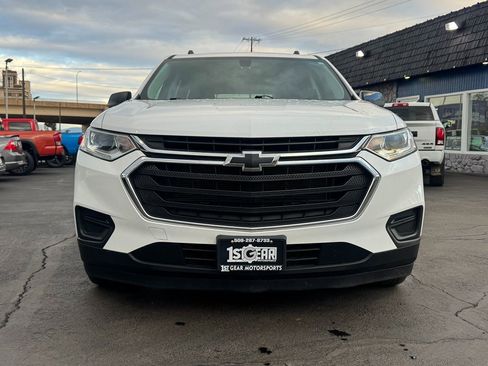 Used 2021 Chevrolet Traverse LS image 2