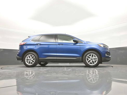 Used 2024 Ford Edge SEL AWD/4WD image 45