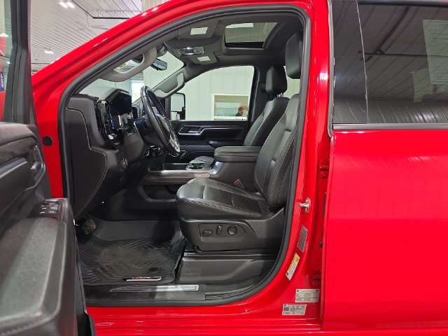 Used 2024 Chevrolet Silverado 3500 LTZ w/ LTZ Plus Package AWD/4WD image 23
