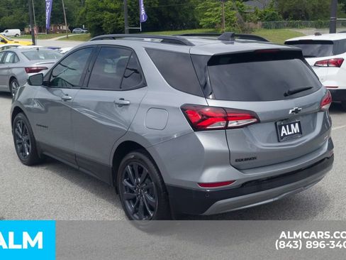 Used 2024 Chevrolet Equinox RS w/ LPO, Floor Liner Package FWD image 10