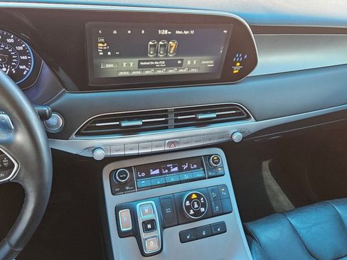 Used 2022 Hyundai Palisade SEL w/ Premium Package image 15