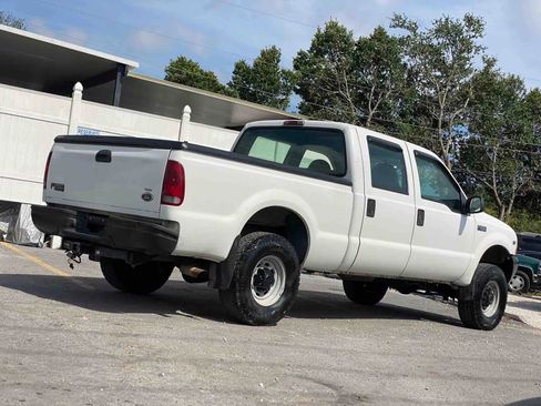 Used 2002 Ford F250 XL image 4