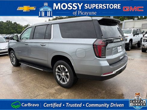 Certified 2025 Chevrolet Suburban LS w/ Max Trailering Package RWD image 4