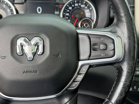 Used 2019 RAM 1500 Laramie image 17