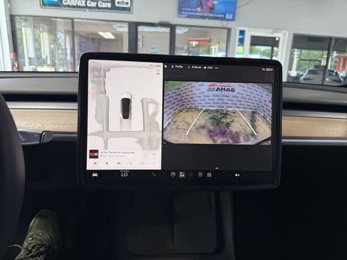 Used 2023 Tesla Model Y Long Range AWD/4WD image 11
