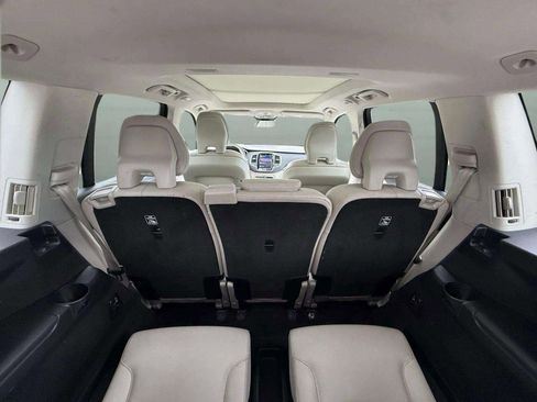 Used 2023 Volvo XC90 B5 Core w/ Protection Package Premier AWD/4WD image 19