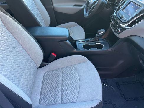 Used 2024 Chevrolet Equinox LS image 14