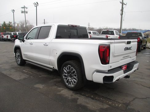 Used 2023 GMC Sierra 1500 Denali Ultimate image 8