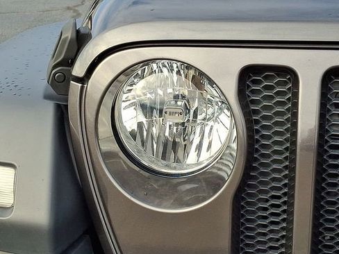 Used 2020 Jeep Wrangler Unlimited Sport S image 9