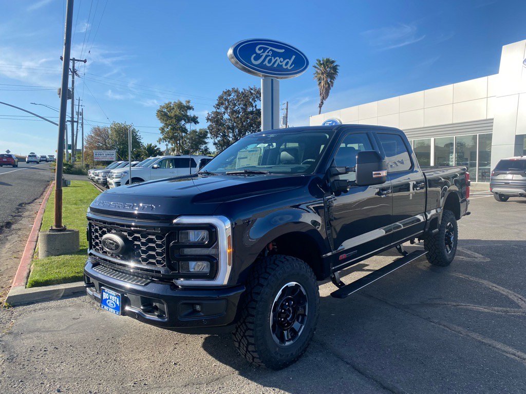 New 2025 Ford F250 Lariat w/ Lariat Ultimate Package AWD/4WD image 1