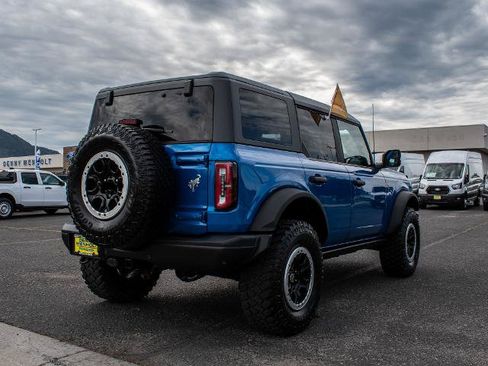 Certified 2022 Ford Bronco Badlands w/ Sasquatch Package AWD/4WD image 5