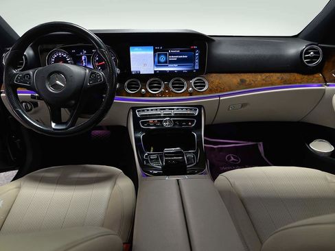 Used 2017 Mercedes-Benz E 300 image 14