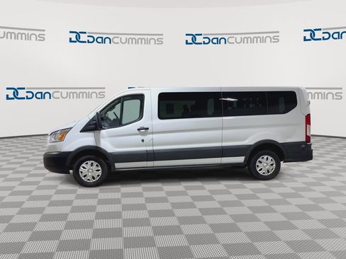 Used 2017 Ford Transit 350 XLT RWD image 5