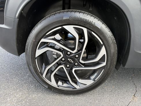Used 2025 Chevrolet TrailBlazer RS w/ Convenience Package FWD image 16