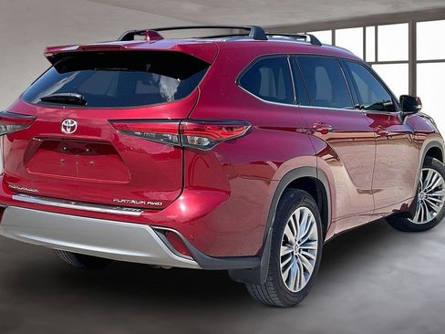 Used 2022 Toyota Highlander Platinum AWD/4WD image 6