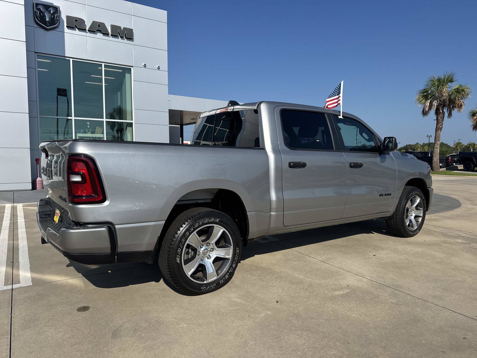 Used 2025 RAM 1500 Tradesman AWD/4WD image 7