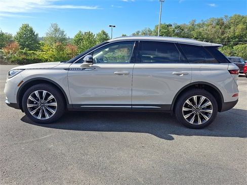 Certified 2022 Lincoln Corsair Reserve w/ Equipment Group 201A image 4