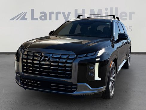Used 2023 Hyundai Palisade Calligraphy image 1