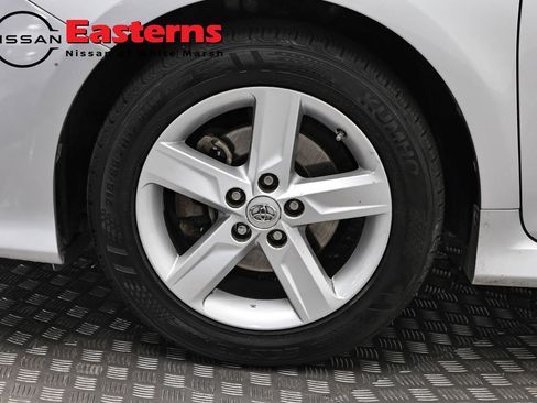 Used 2014 Toyota Camry SE FWD image 31