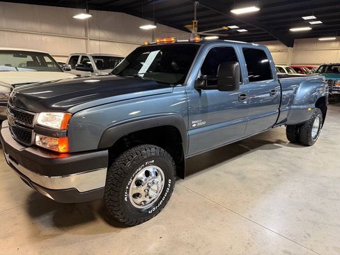Used 2007 Chevrolet Silverado 3500 LT w/ Heavy-Duty Power Package AWD/4WD image 39