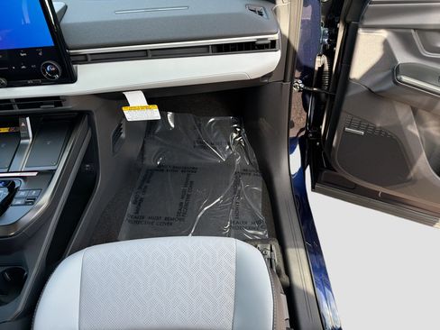 New 2026 Subaru Solterra image 16