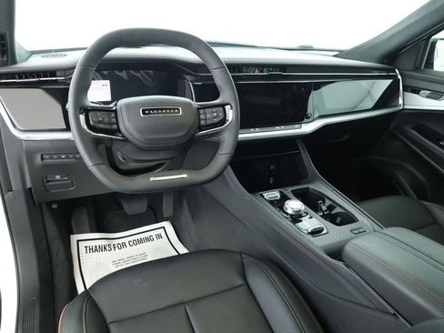 Used 2024 Jeep Wagoneer Launch Edition image 11