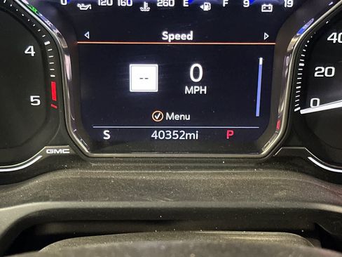 Used 2022 GMC Sierra 2500 AT4 w/ AT4 Premium Plus Package AWD/4WD image 27