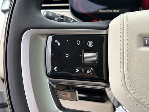 New 2025 Land Rover Range Rover SE image 29