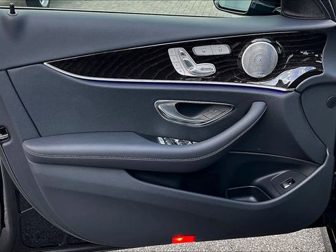 Used 2019 Mercedes-Benz E 300 w/ Premium 1 Package image 20