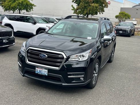Used 2019 Subaru Ascent Touring w/ Popular Package #2 AWD/4WD image 3