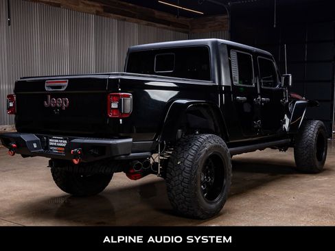 Used 2023 Jeep Gladiator Rubicon w/ LED Lighting Group image 9