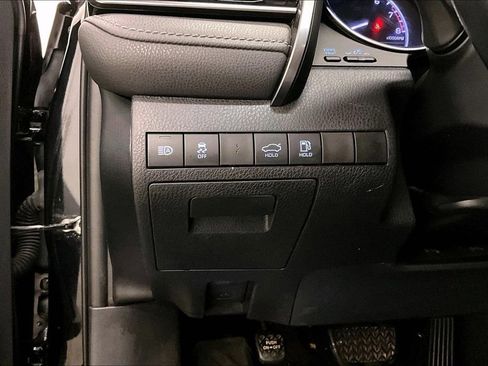 Used 2020 Toyota Camry SE w/ Audio Package image 15