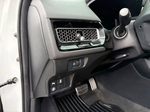 Used 2024 Honda Civic Sport Touring image 16