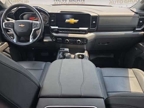 Used 2023 Chevrolet Silverado 1500 LTZ w/ LTZ Convenience Package II AWD/4WD image 10
