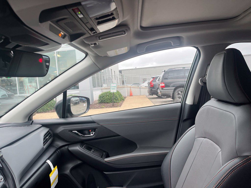 Used 2025 Subaru Crosstrek 2.5i Limited w/ Crosstrek Mirror Package AWD/4WD image 11