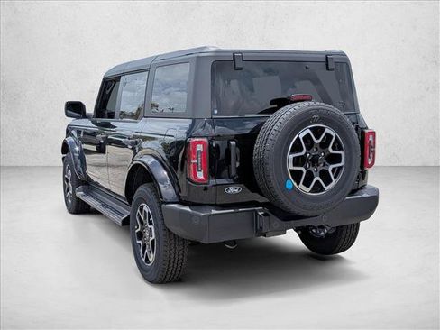 New 2026 Ford Bronco Outer Banks AWD/4WD image 8