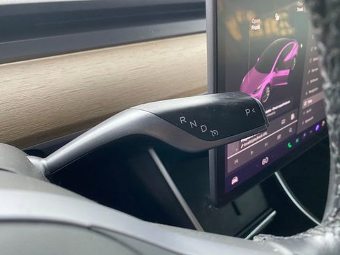 Used 2019 Tesla Model 3 Standard Range Plus RWD image 17