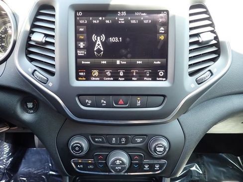 Certified 2023 Jeep Cherokee Altitude Lux AWD/4WD image 25